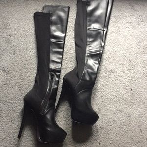 Steve Madden Highting Boots
